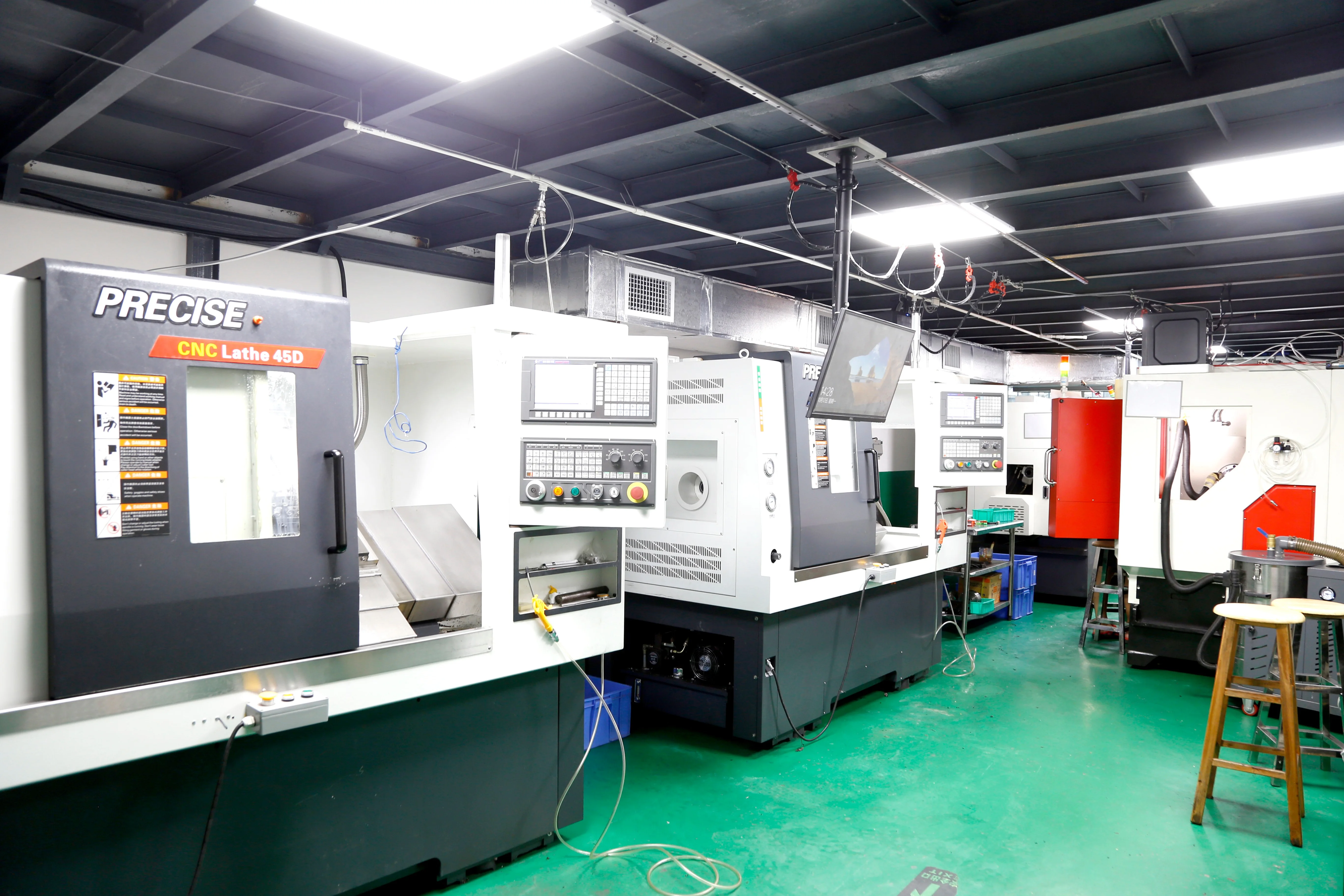 Wide view of the DJF CNC machining workshop for hydraulic seals